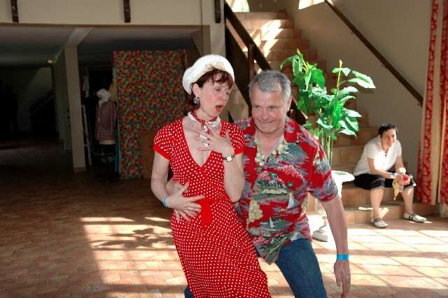 min 2008 05 04 retro rhythm 200